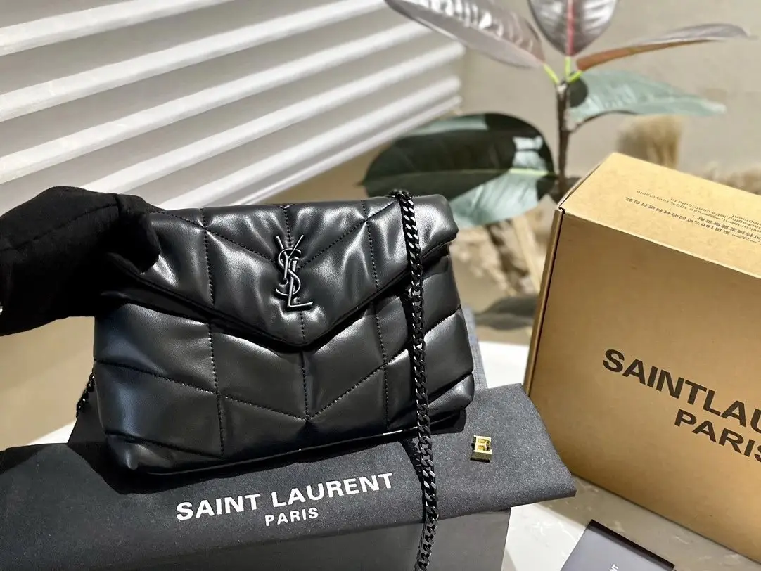 Saint Laurent Chain Bag