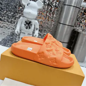 Louis Vuitton Slippers