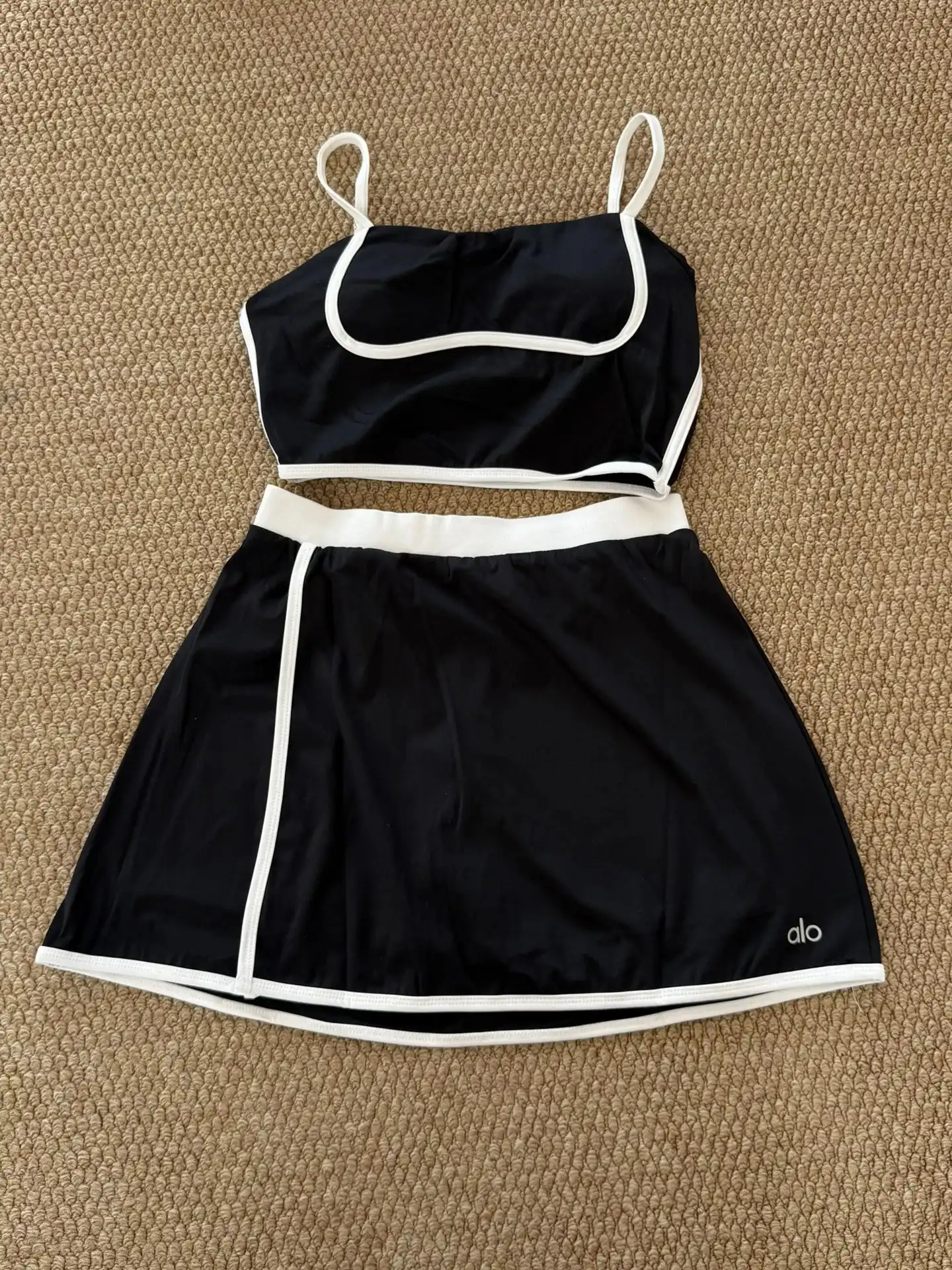 Activewear product view 8