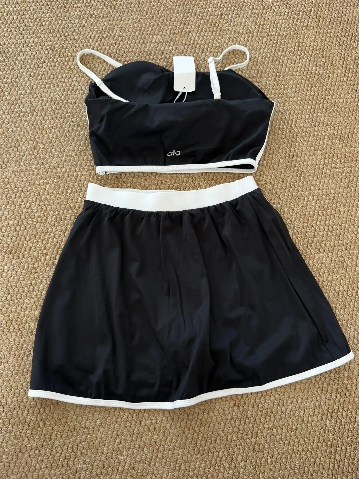 Activewear product view 9