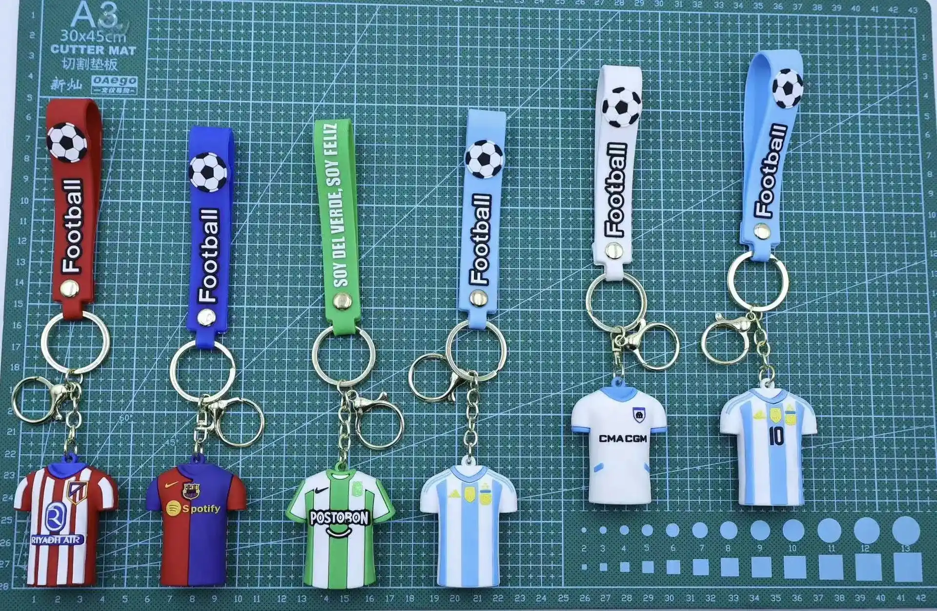 Football jersey style keychain pendant side profile
