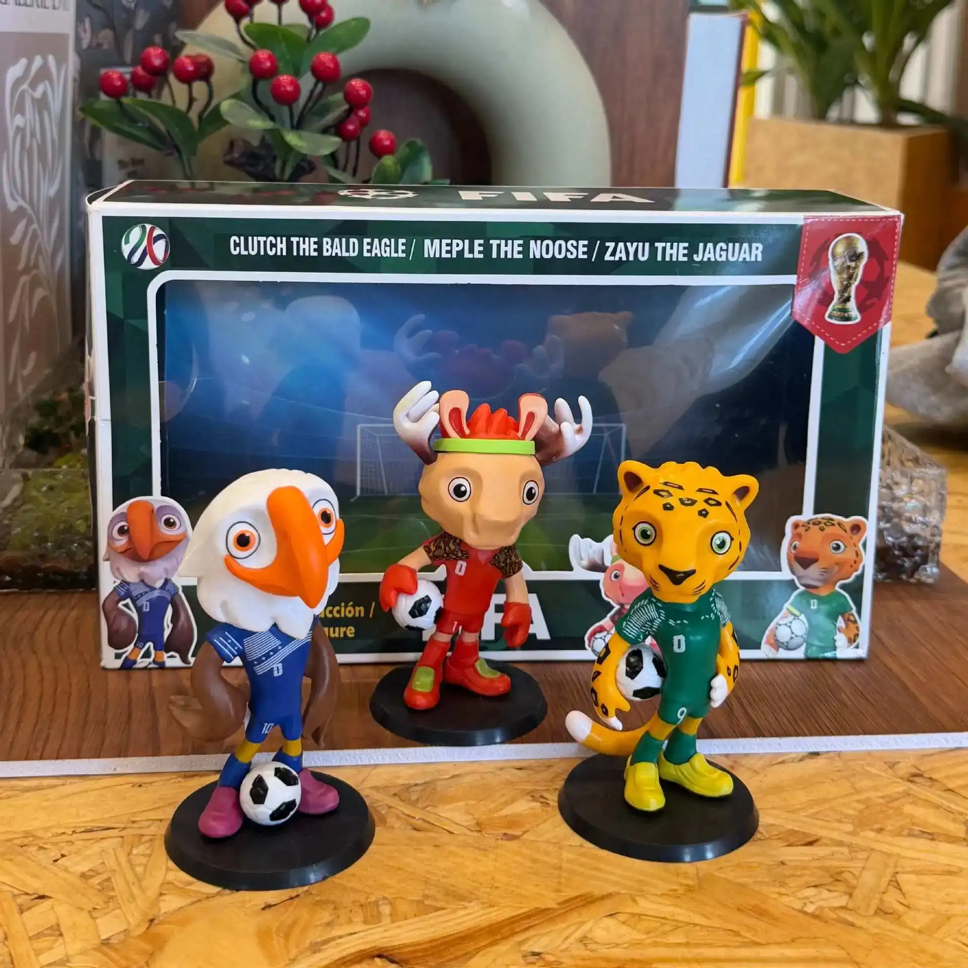 2026 World Cup mascot football decoration photo 9