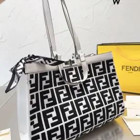 Fendi Chain Bag